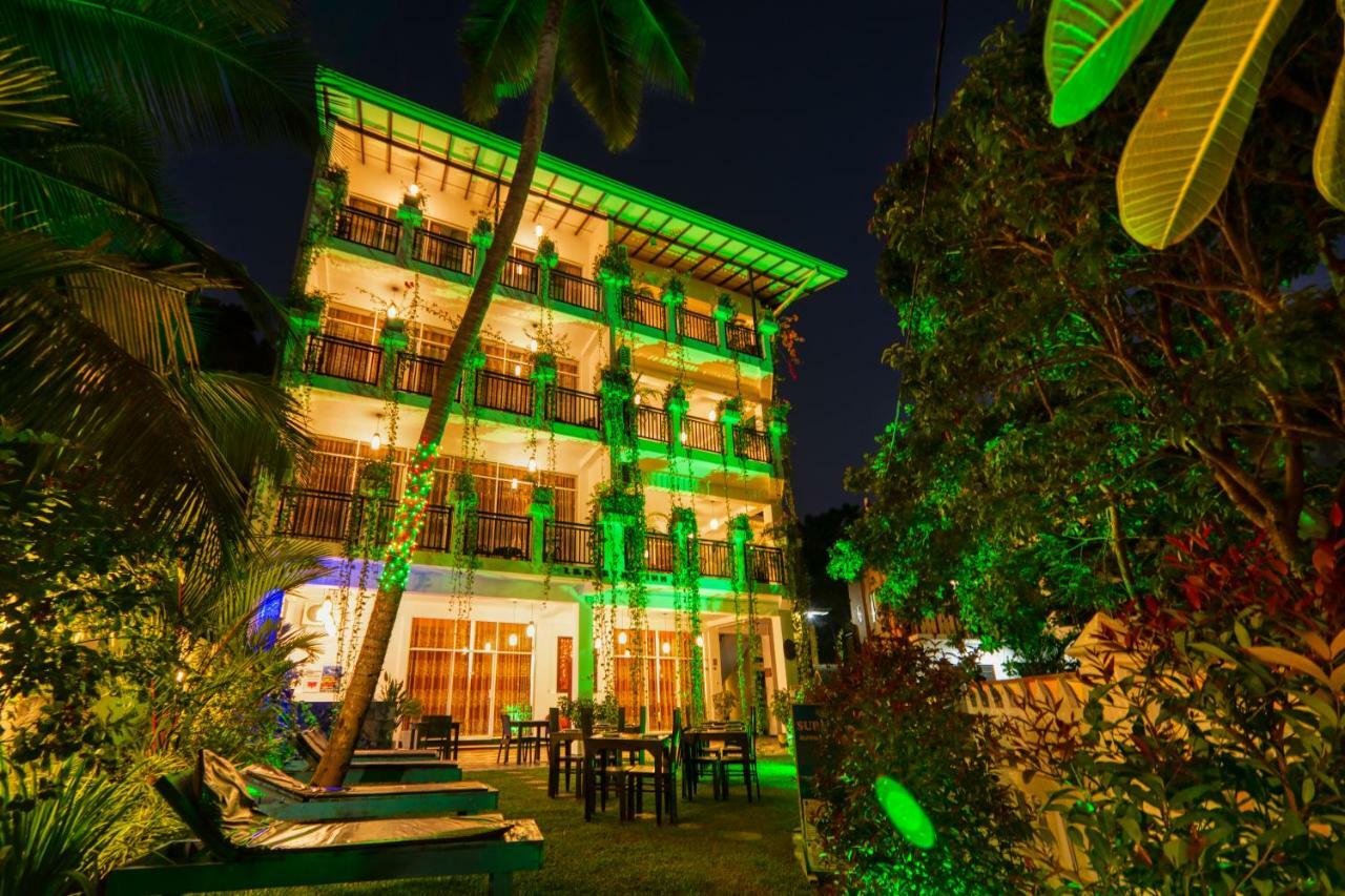 L&D Stay Inn Hikkaduwa Exterior photo