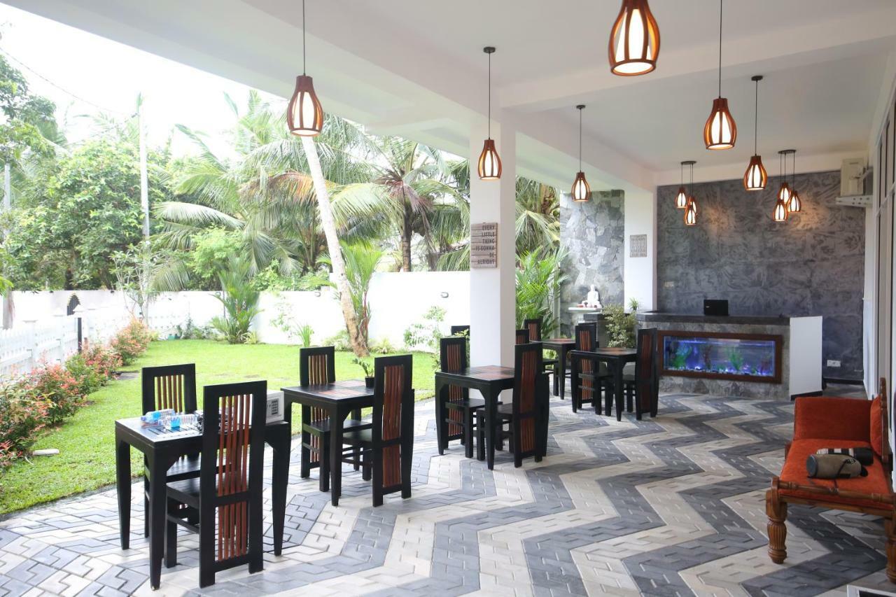 L&D Stay Inn Hikkaduwa Exterior photo